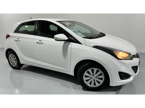 HYUNDAI HB20 1.6 COMFORT STYLE 16V FLEX 4P MANUAL HYUNDAI HB20 1.6 COMFORT STYLE 16V FLEX 4P MANUAL